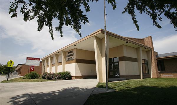 Outdoor photo of Howard Elementary School