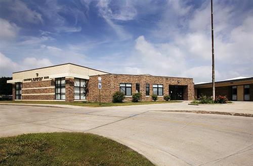 Outdoor photo of Knickrehm Elementary School